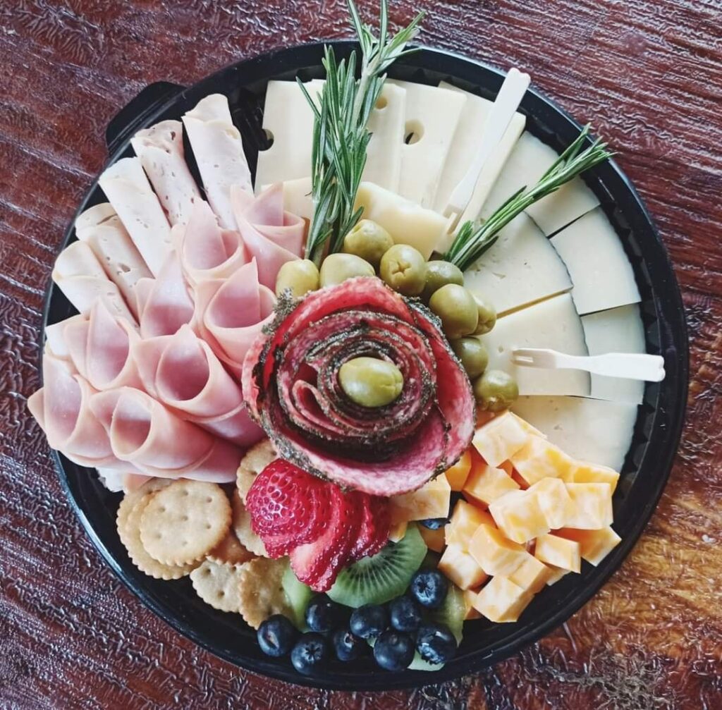 Tabla De Quesos Peque A Tradicional Tablas De Queso Ajenjo Cava Y Licor